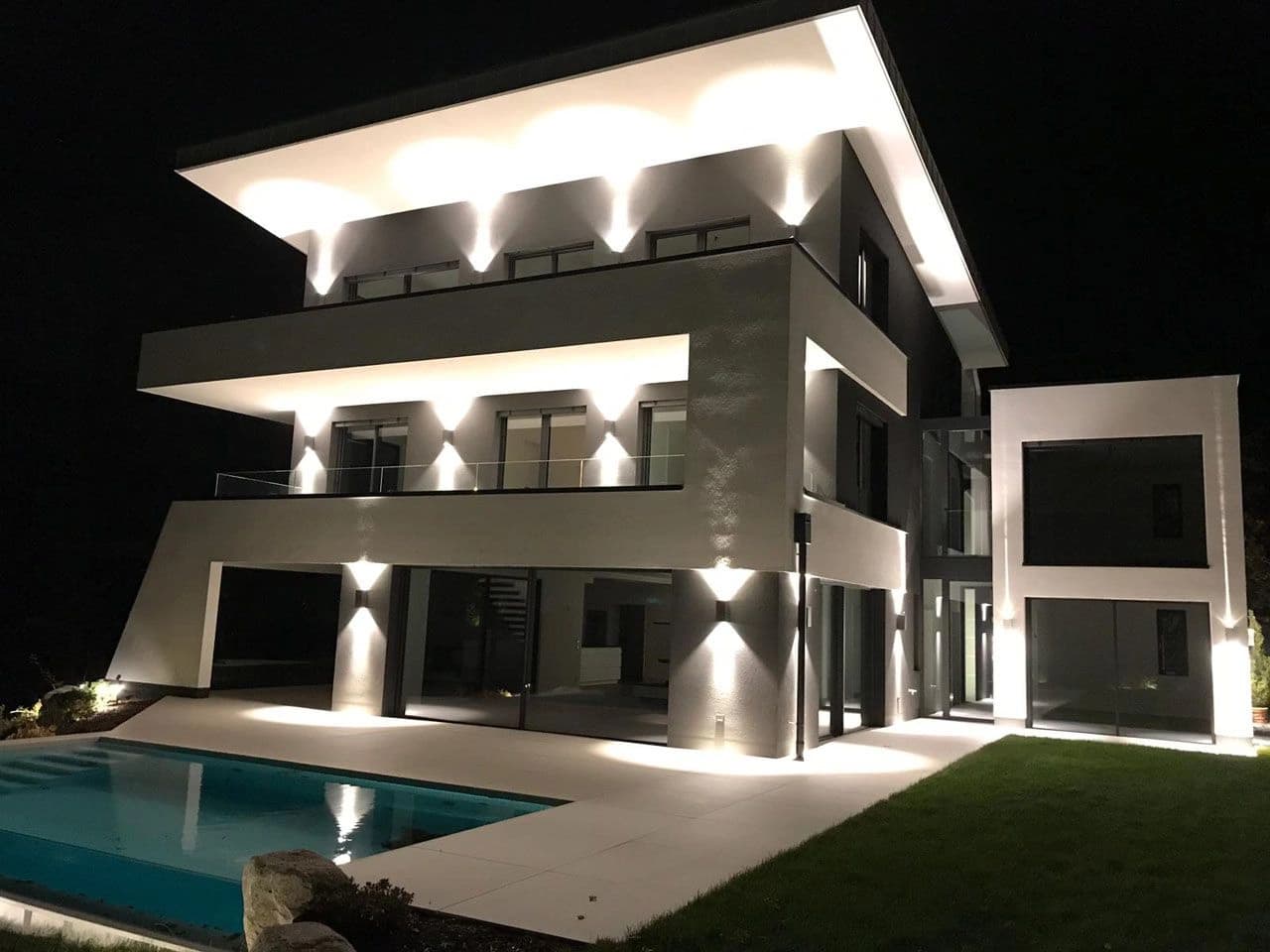 Villa II: Moderne Privatresidenz